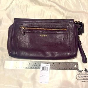 Coach violet clutch
